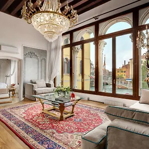 Swan Dolcevita Prestige - Canal View & Exclusive Experience Venice